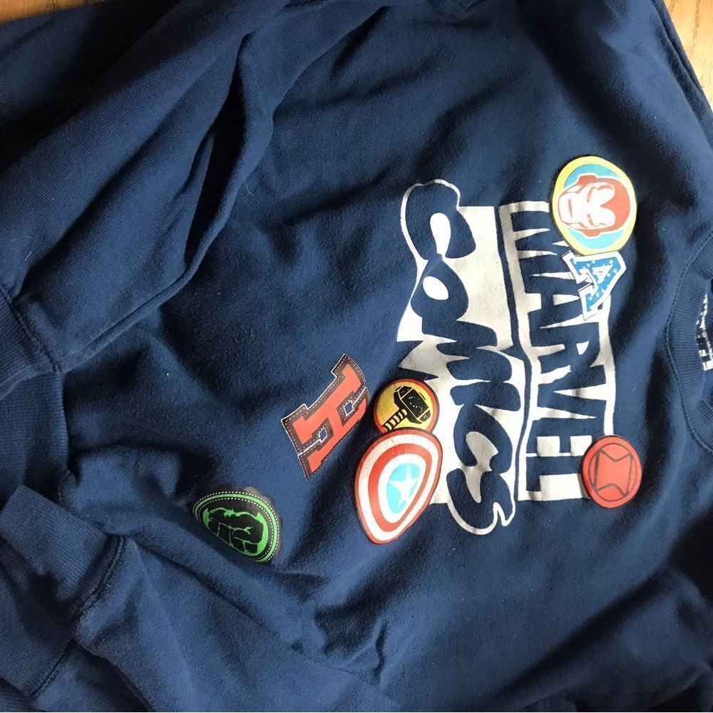 Marvel ladies jr’s size medium soft marvel sweatshirt in excellent conditoon